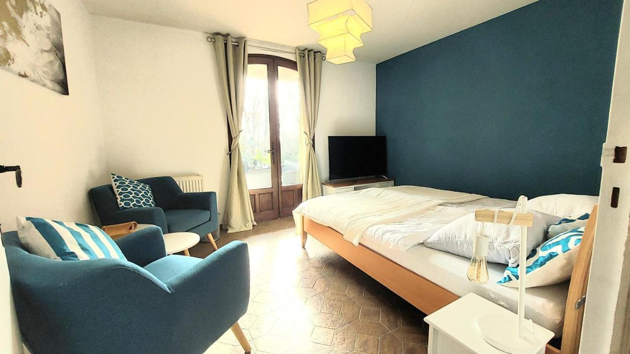 Hotel La Devinière à Donzère Chambre photo