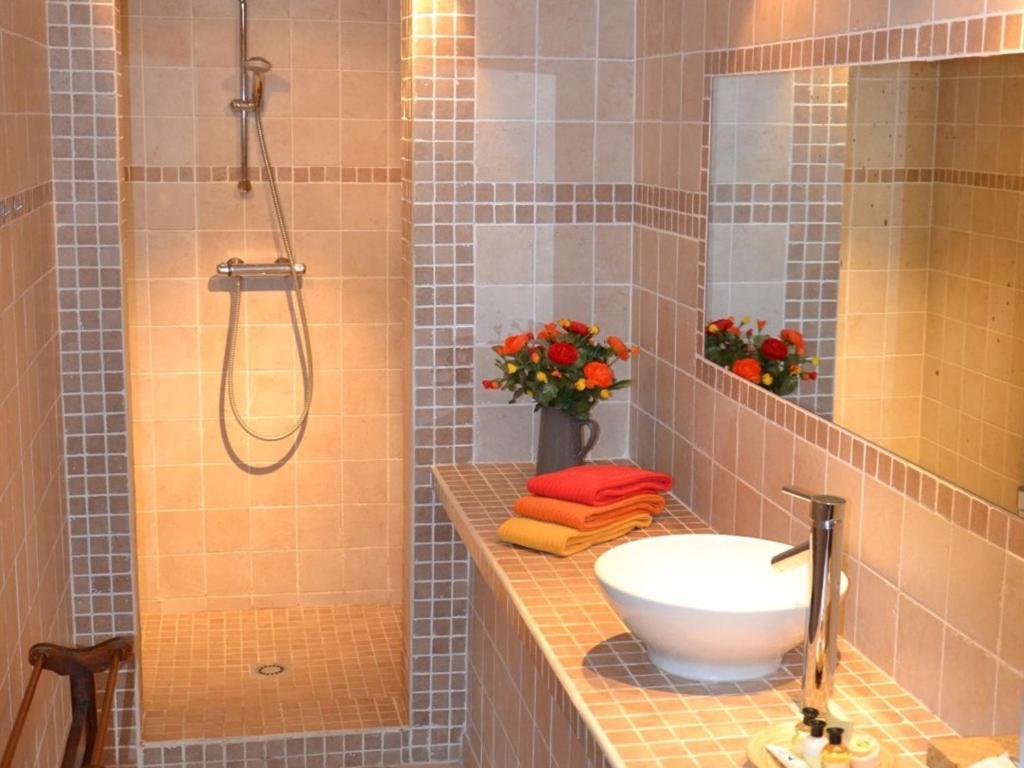 Hotel La Devinière à Donzère Chambre photo